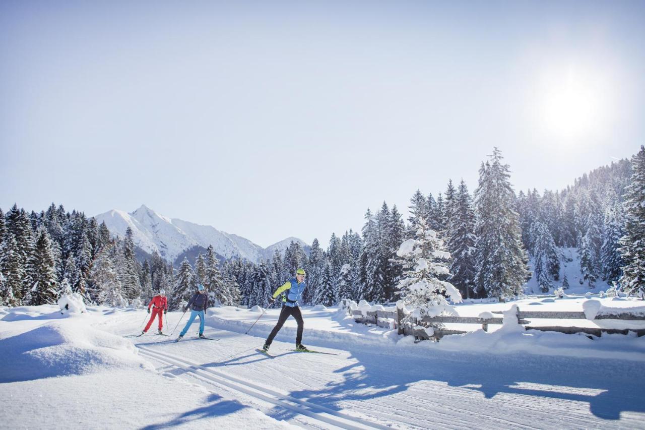Ivos Sonnenpension Leutasch Buitenkant foto