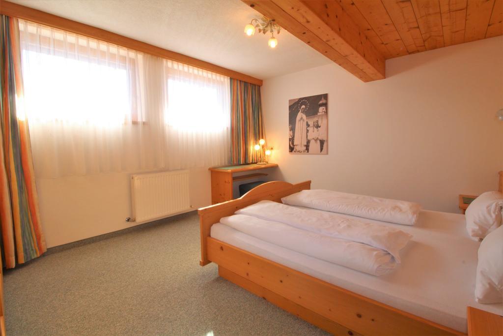 Ivos Sonnenpension Leutasch Buitenkant foto