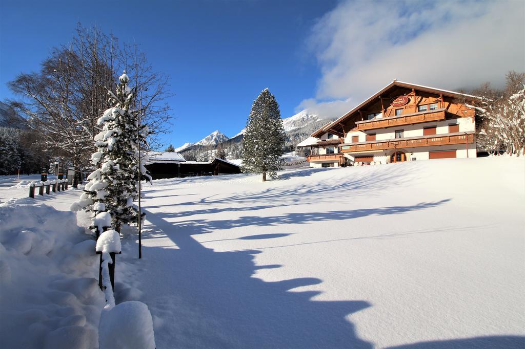 Ivos Sonnenpension Leutasch Buitenkant foto