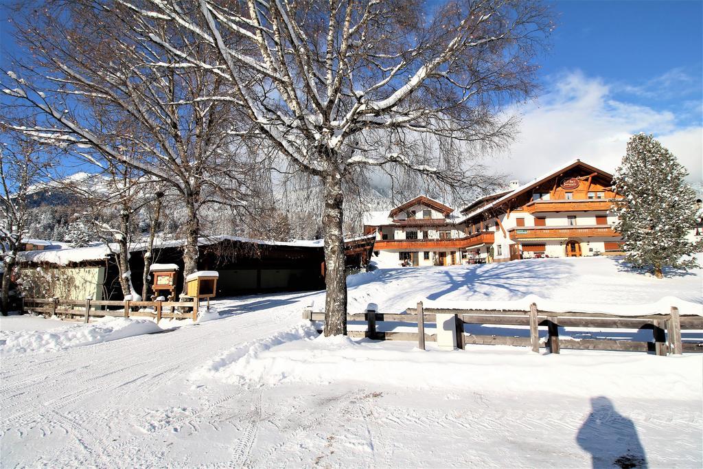 Ivos Sonnenpension Leutasch Buitenkant foto